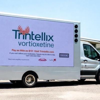 GCL Camión de publicidad móvil al aire libre personalizado Furgoneta de remolque P6 6500nits Brillo