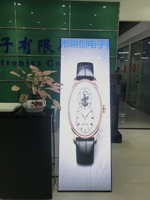 Poster LED digital profesional para exteriores P2 Poster LED exterior personalizado para publicidad comercial