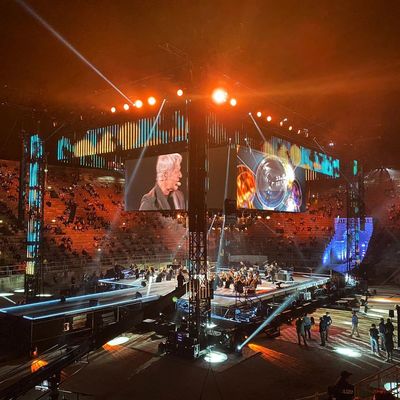 P10.4 Display LED transparente de alquiler al aire libre P3.9-7.8 Pantalla de escenario LED a todo color
