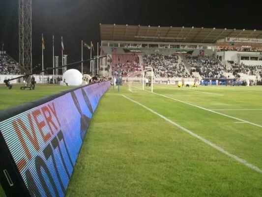 Buen precio Pantalla de LED de perímetro de estadio de 10 mm a prueba de agua para eventos deportivos de fútbol en línea
